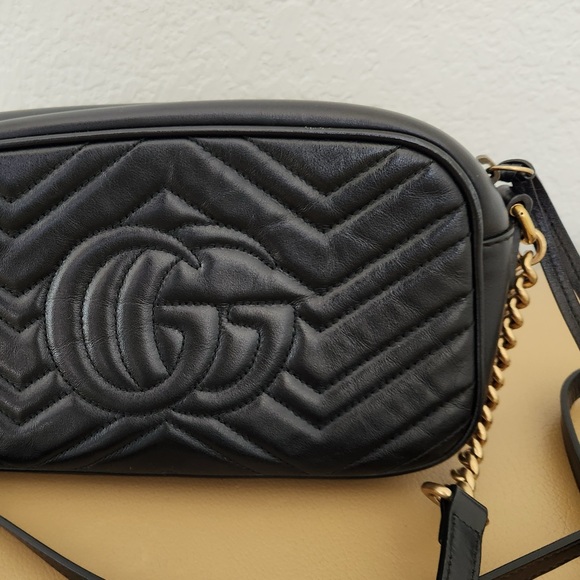 Gucci GG Marmont Small Shoulder Bag - Picture 5 of 12